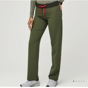 Excellent Pristine Figs Dark Olive Livingston Scrub Regular Bottoms Size: Large